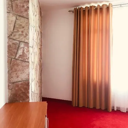 Chateau Linza 4* 티라나
