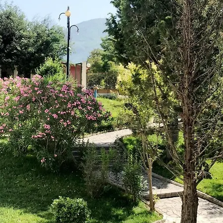 호텔 Chateau Linza 티라나