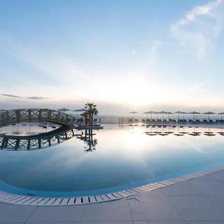 Chateau Linza Hotel 4*