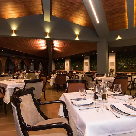 Chateau Linza 4* Tirana